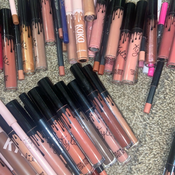 Kylie cosmetics lip kit lot - Picture 4 of 9